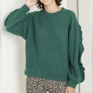 A New Day Large Green Sweater